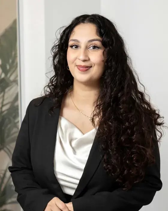 Aisha Quereshi, Solicitor