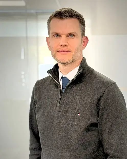 Jonathan Taylor, Associate Director